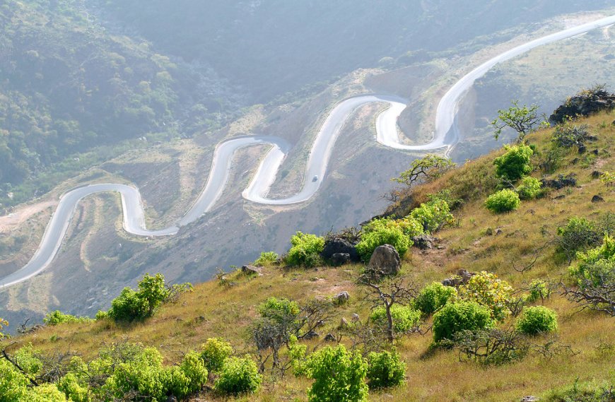 Top 10 Travel Destinations in Oman Outside Muscat